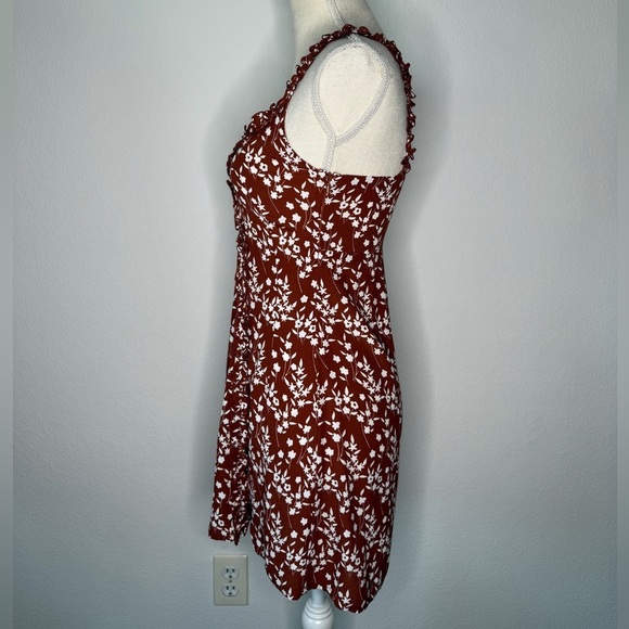 With Jean Bea Rust Floral Ruffle Strap Mini Dress XS - Picture 3 of 6